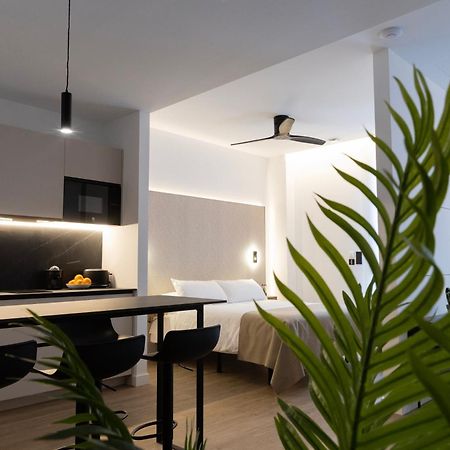 Demetrio By Alma Suites Valencia Exterior foto