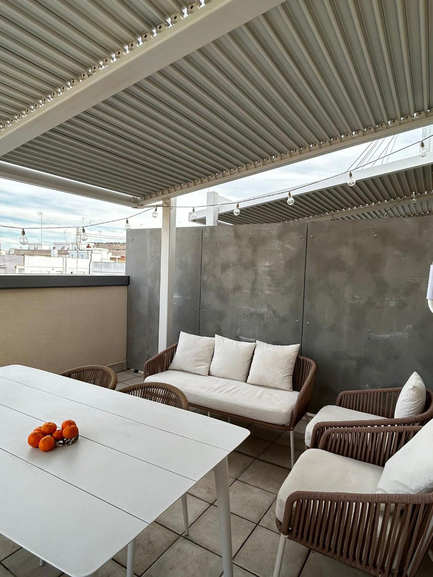 Demetrio By Alma Suites Valencia Exterior foto