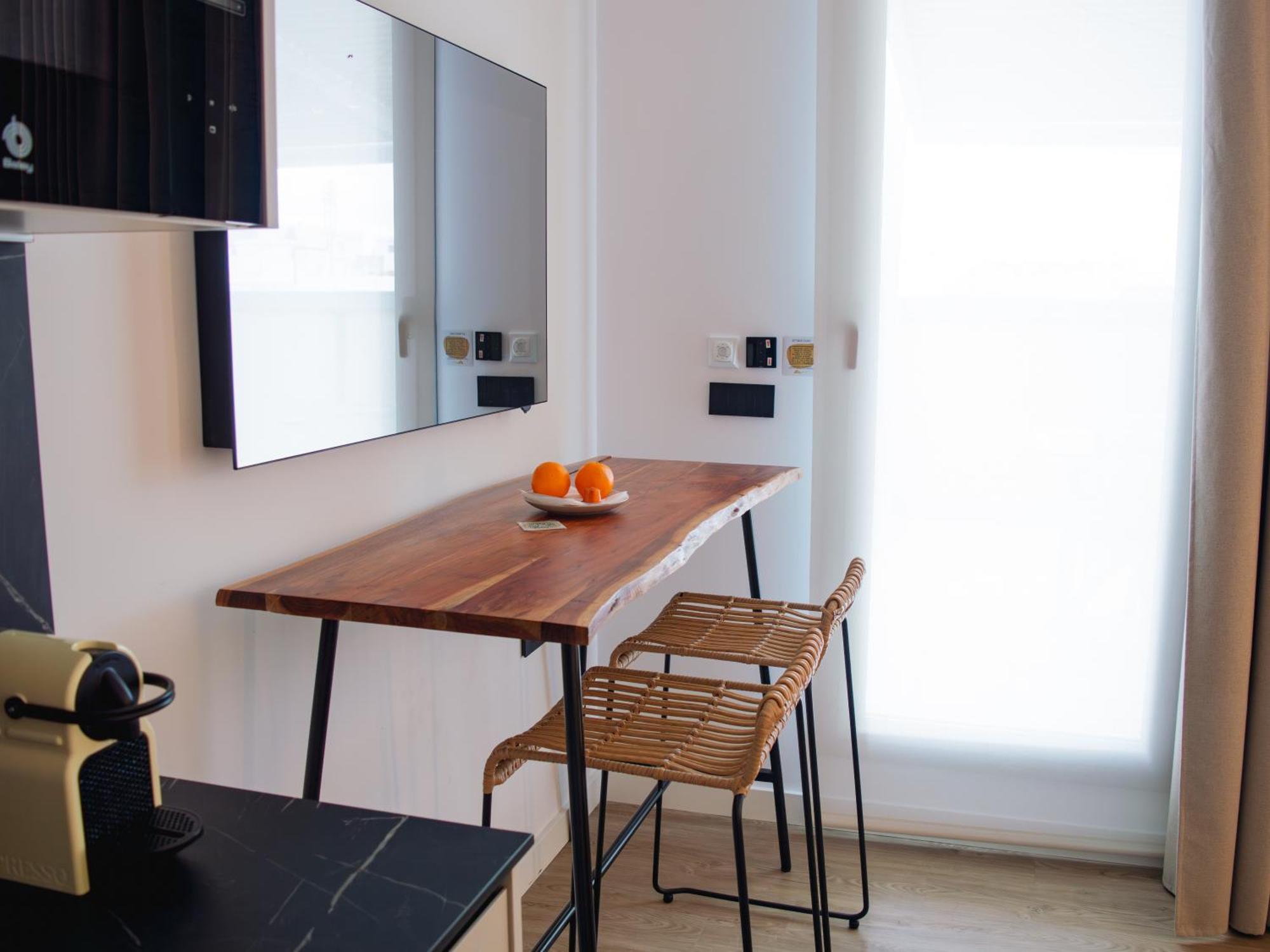 Demetrio By Alma Suites Valencia Exterior foto