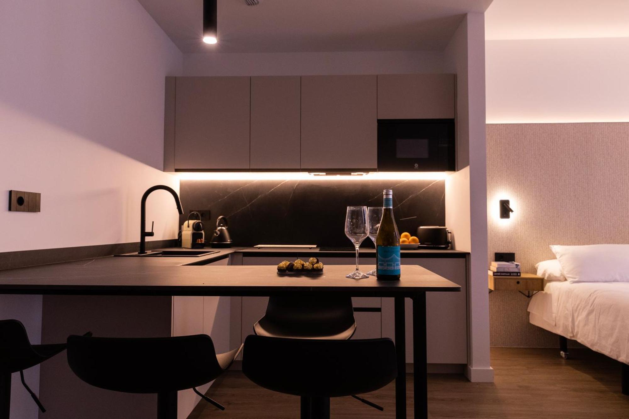 Demetrio By Alma Suites Valencia Exterior foto