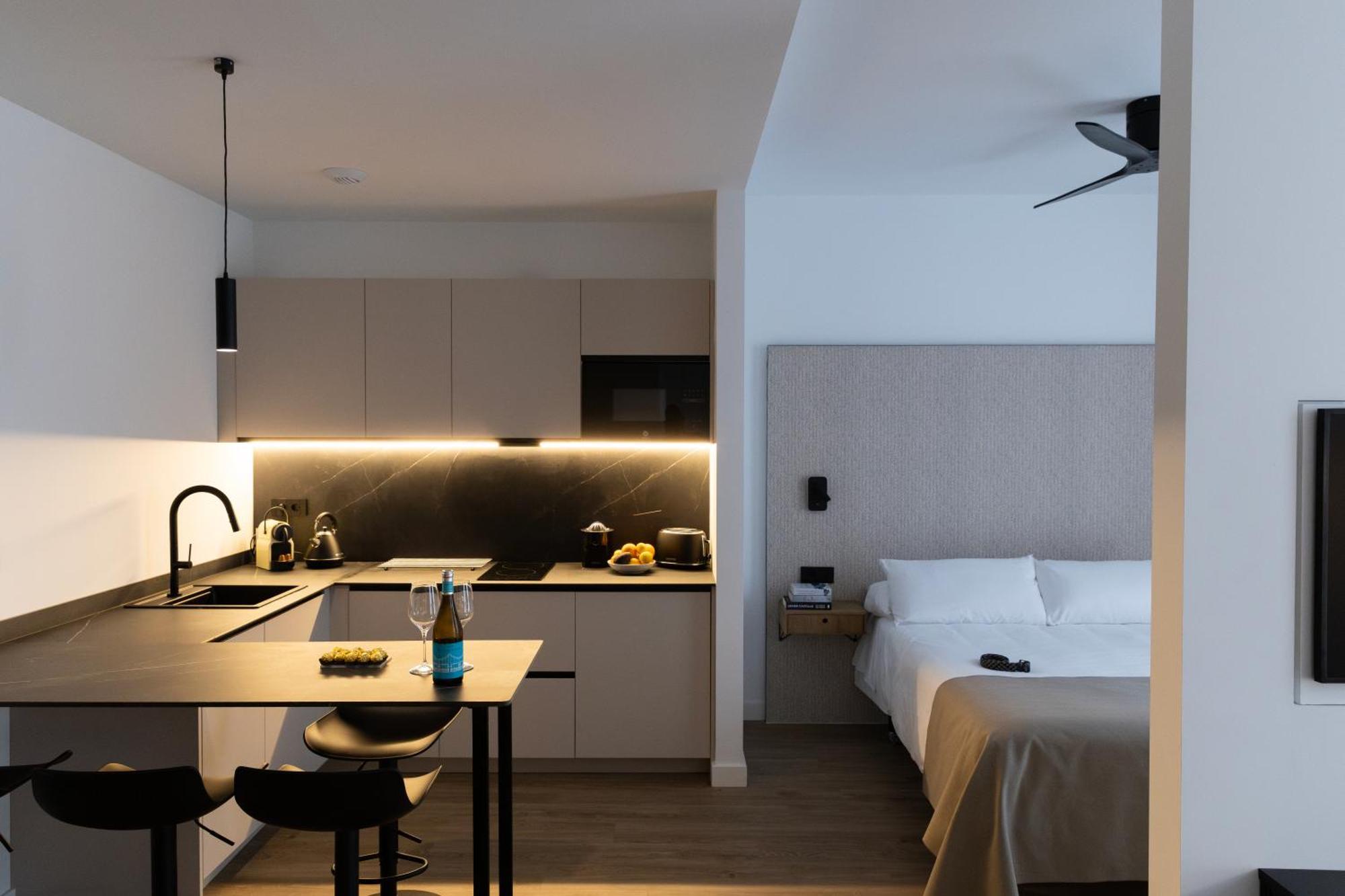Demetrio By Alma Suites Valencia Exterior foto