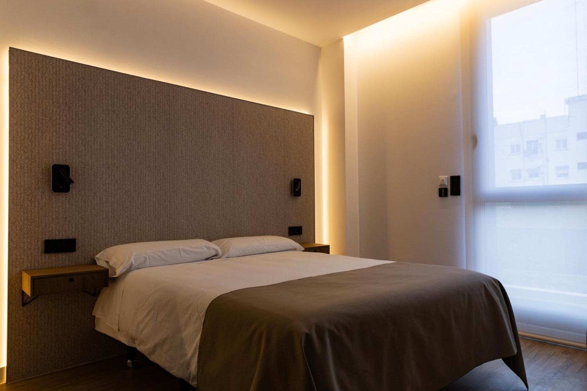 Demetrio By Alma Suites Valencia Exterior foto