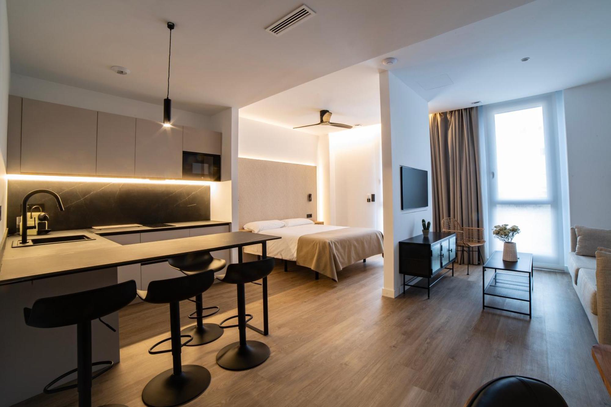 Demetrio By Alma Suites Valencia Exterior foto
