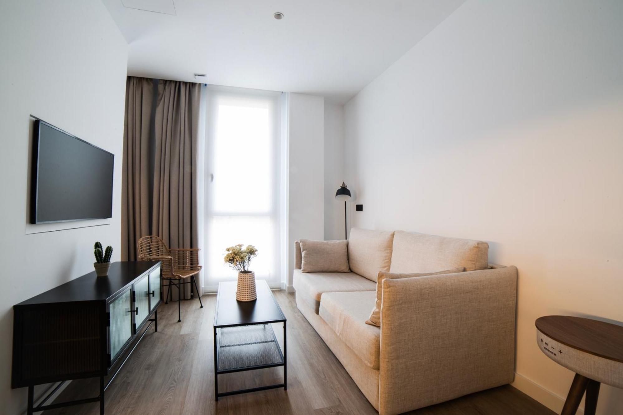 Demetrio By Alma Suites Valencia Exterior foto